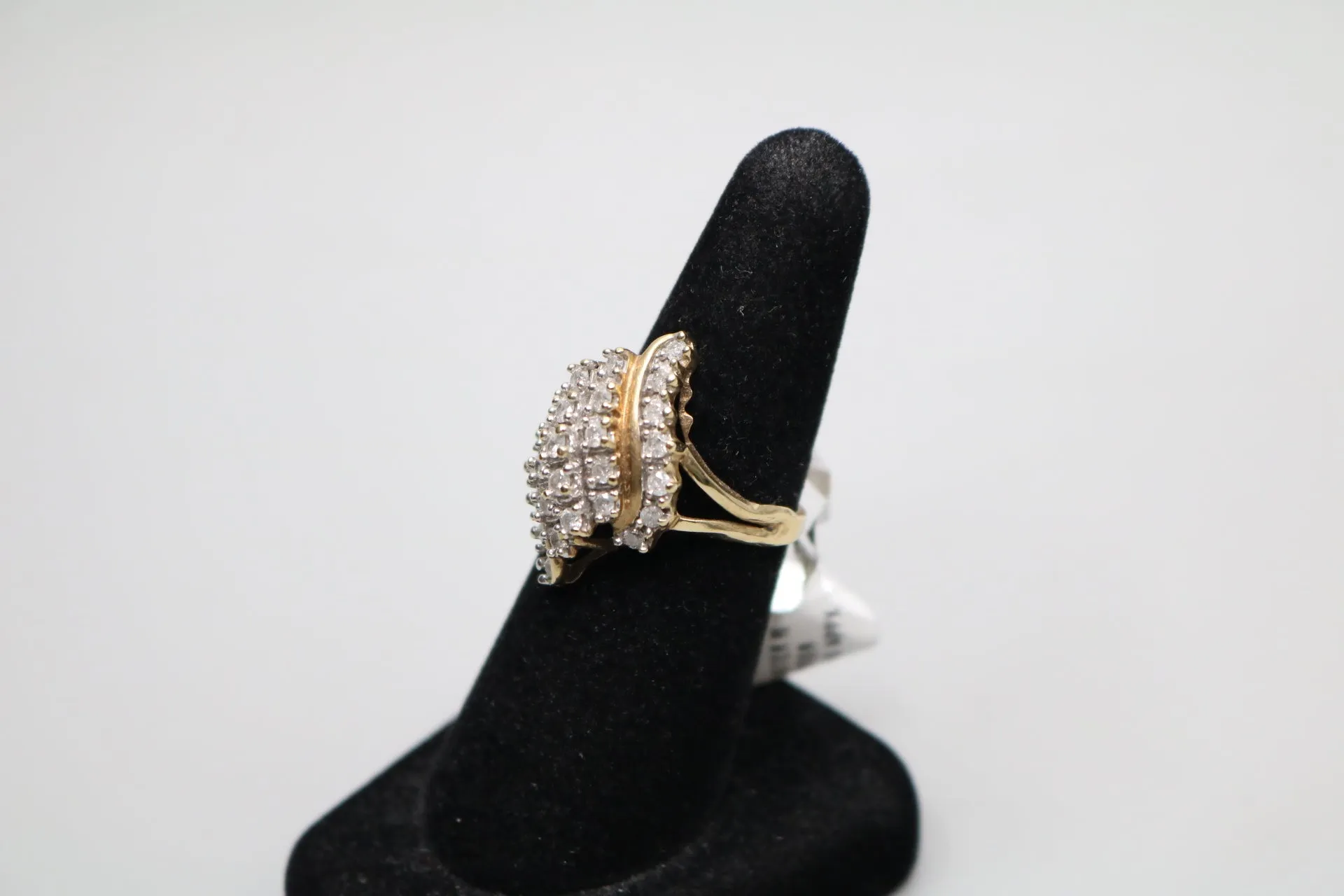 10K Yellow Gold Diamond Cluster Ring (Size 6 3/4) 2.03 CTW