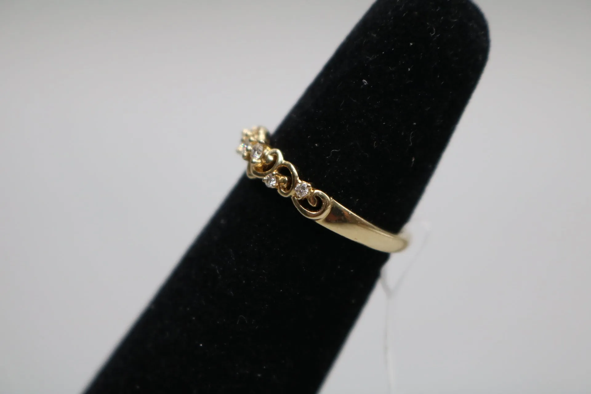 14-Karat Yellow Gold Fancy Diamond Floral Ring Size of 6 3/4