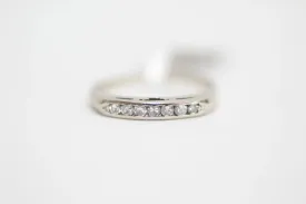 14K White Gold Diamond Band Ring (Size 7)