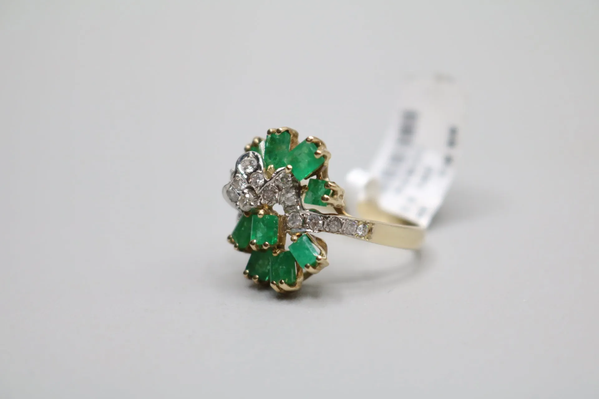 14K Yellow Gold Ladies Diamond & Emerald Cluster Ring (Size 7) 1.48CTW Local Pick up only