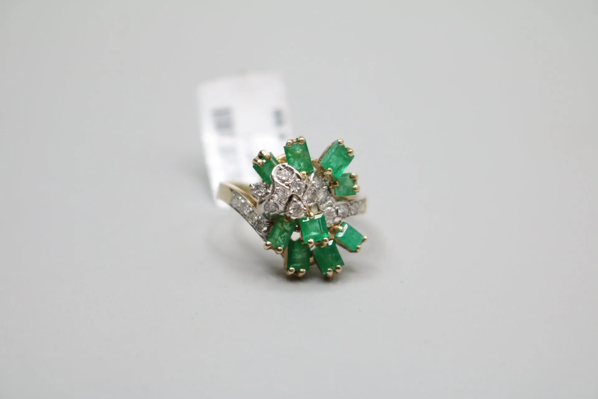 14K Yellow Gold Ladies Diamond & Emerald Cluster Ring (Size 7) 1.48CTW Local Pick up only